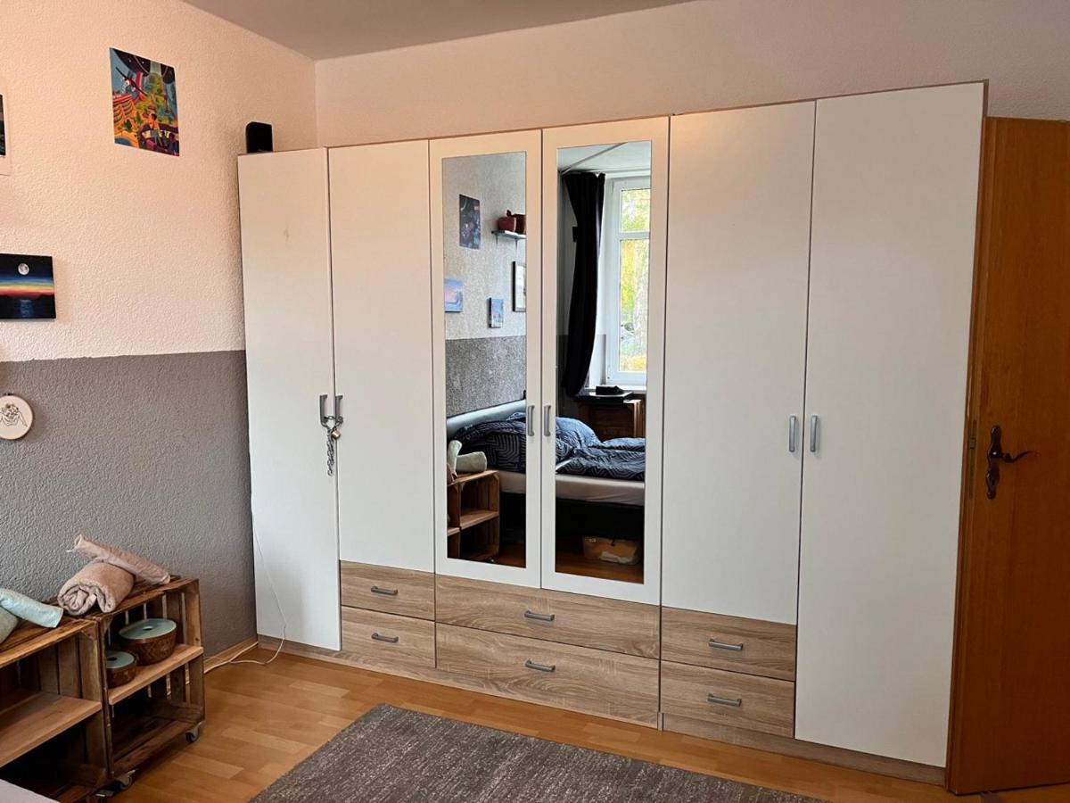 Gemutliche Oase - Tv, Beamer, Kuche Fur 4 Personen Apartamento Dresde Exterior foto