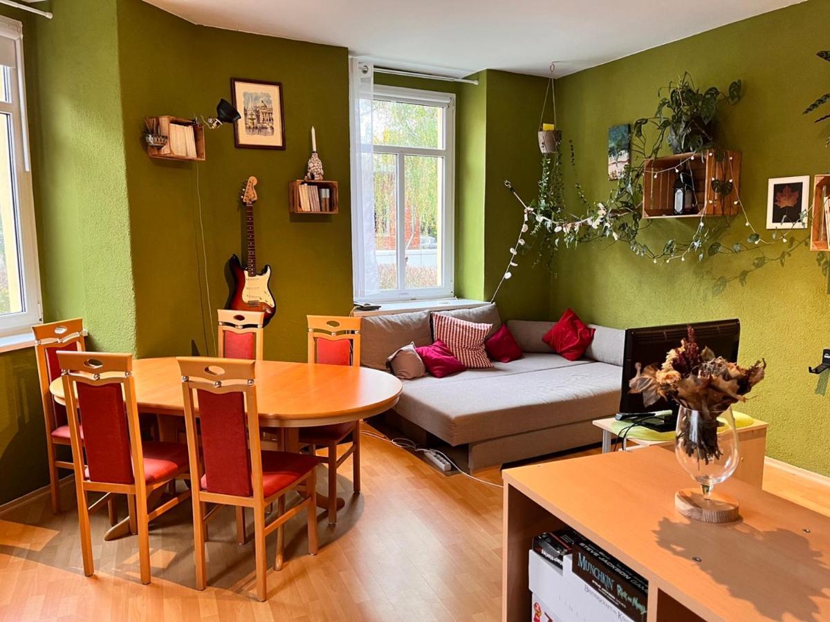Gemutliche Oase - Tv, Beamer, Kuche Fur 4 Personen Apartamento Dresde Exterior foto
