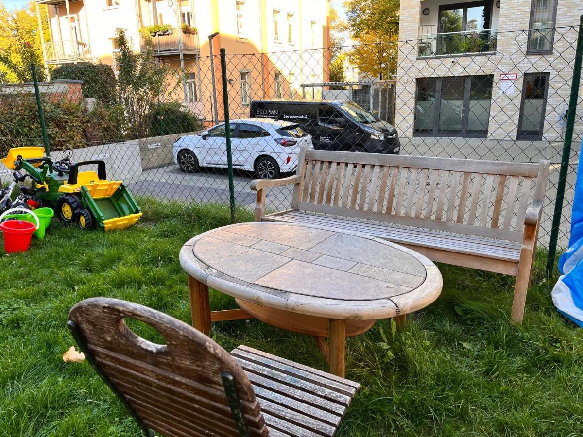 Gemutliche Oase - Tv, Beamer, Kuche Fur 4 Personen Apartamento Dresde Exterior foto